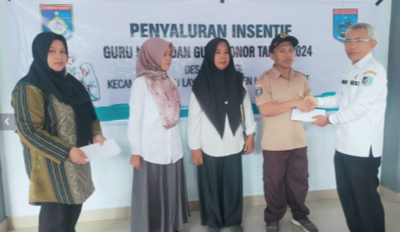 Wujud Apresiasi dan Terima Kasih, Pemdes Senggigi Beri Insentif Guru Honor dan Guru Ngaji